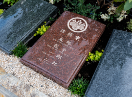 アンカレッジの樹木葬